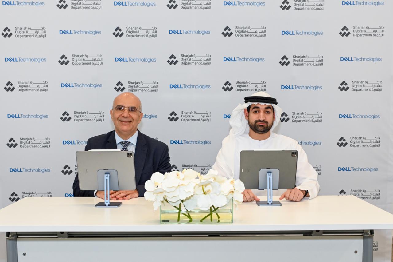 دائرة الشارقة الرقمية و"دل تكنولوجيز" توقّعان مذكرة تفاهم لتعزيز تبنّي الذكاء الاصطناعي في العمل الحكومي